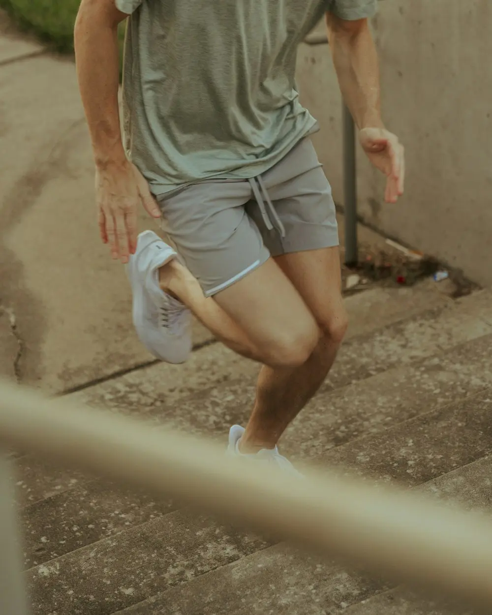 Short running 7" gris